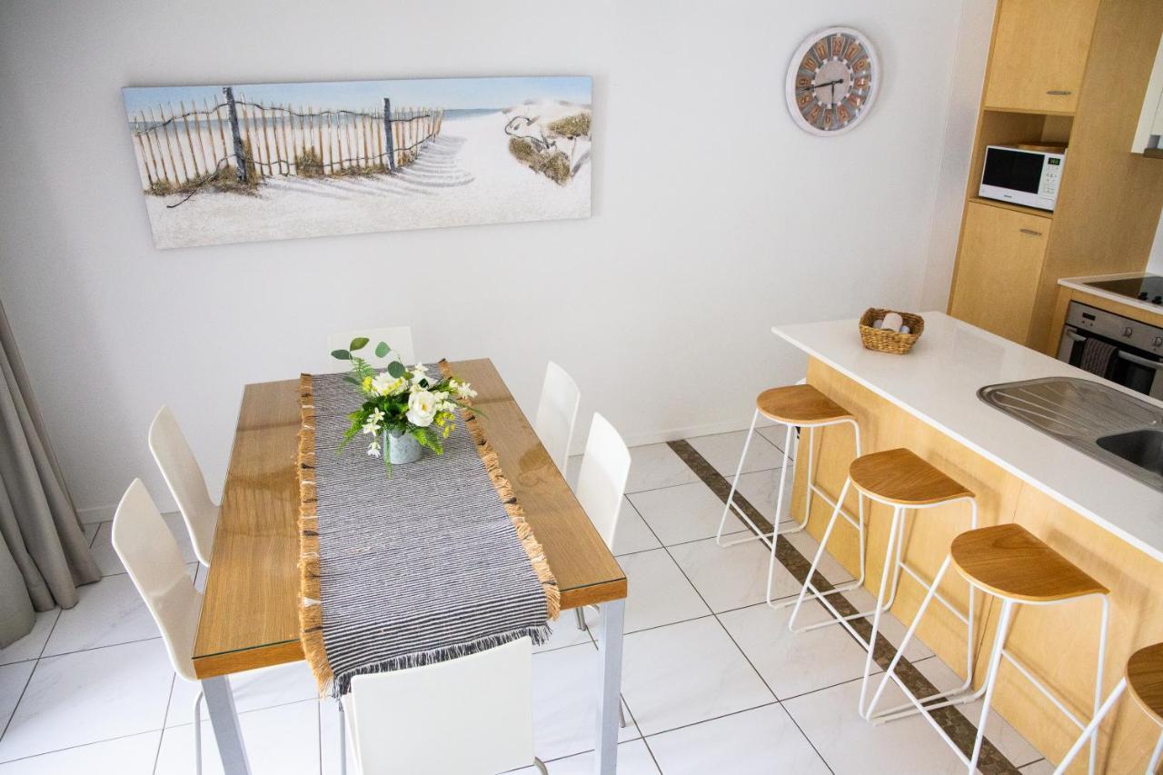 Tropical Getaway In 2 Bedroom Unit In 4 Star Resort Noosaville Eksteriør billede