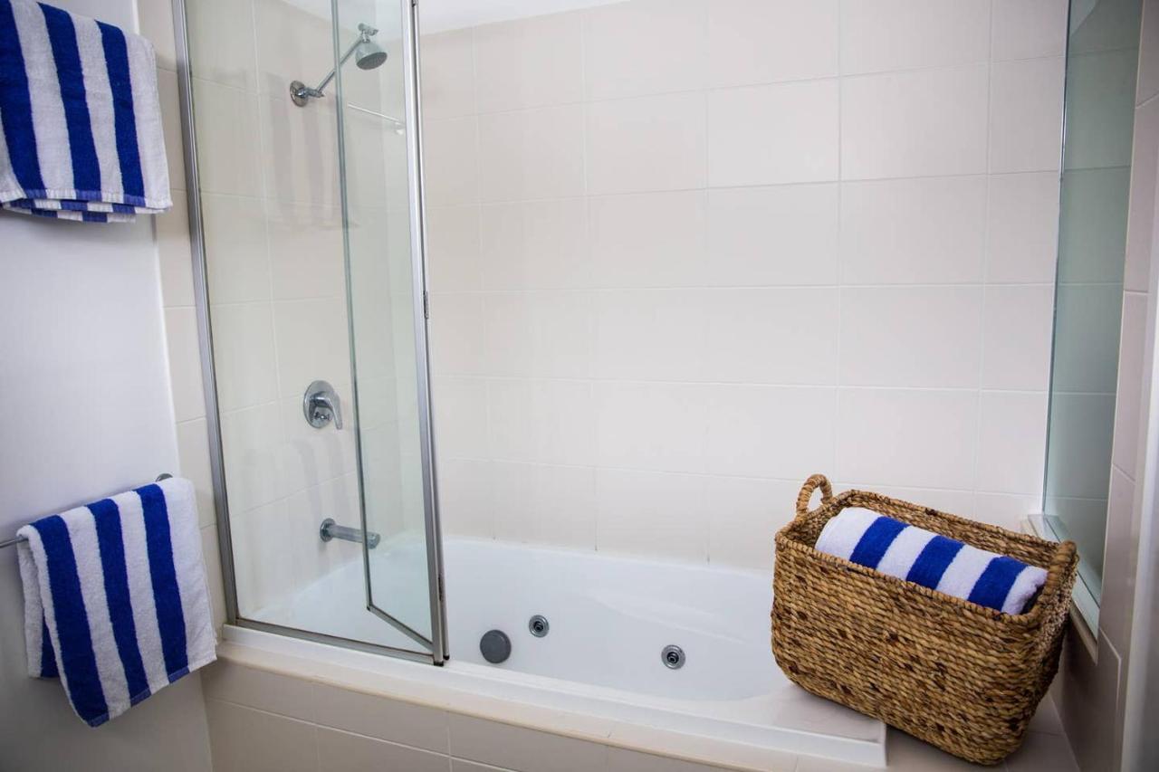 Tropical Getaway In 2 Bedroom Unit In 4 Star Resort Noosaville Eksteriør billede